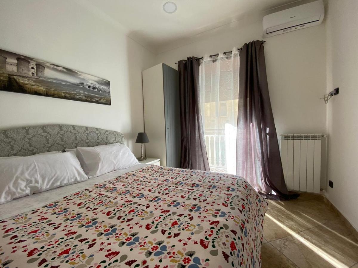 Falu Napoli Centro Camera Con Cucina E Bagno Privato Hotel Eksteriør billede